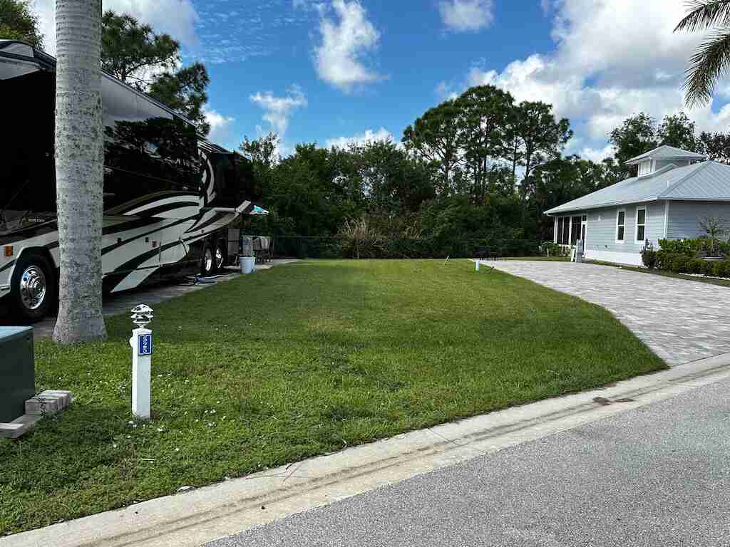 Lot 525 for sale - Motorcoach Resort Port St Lucie FL